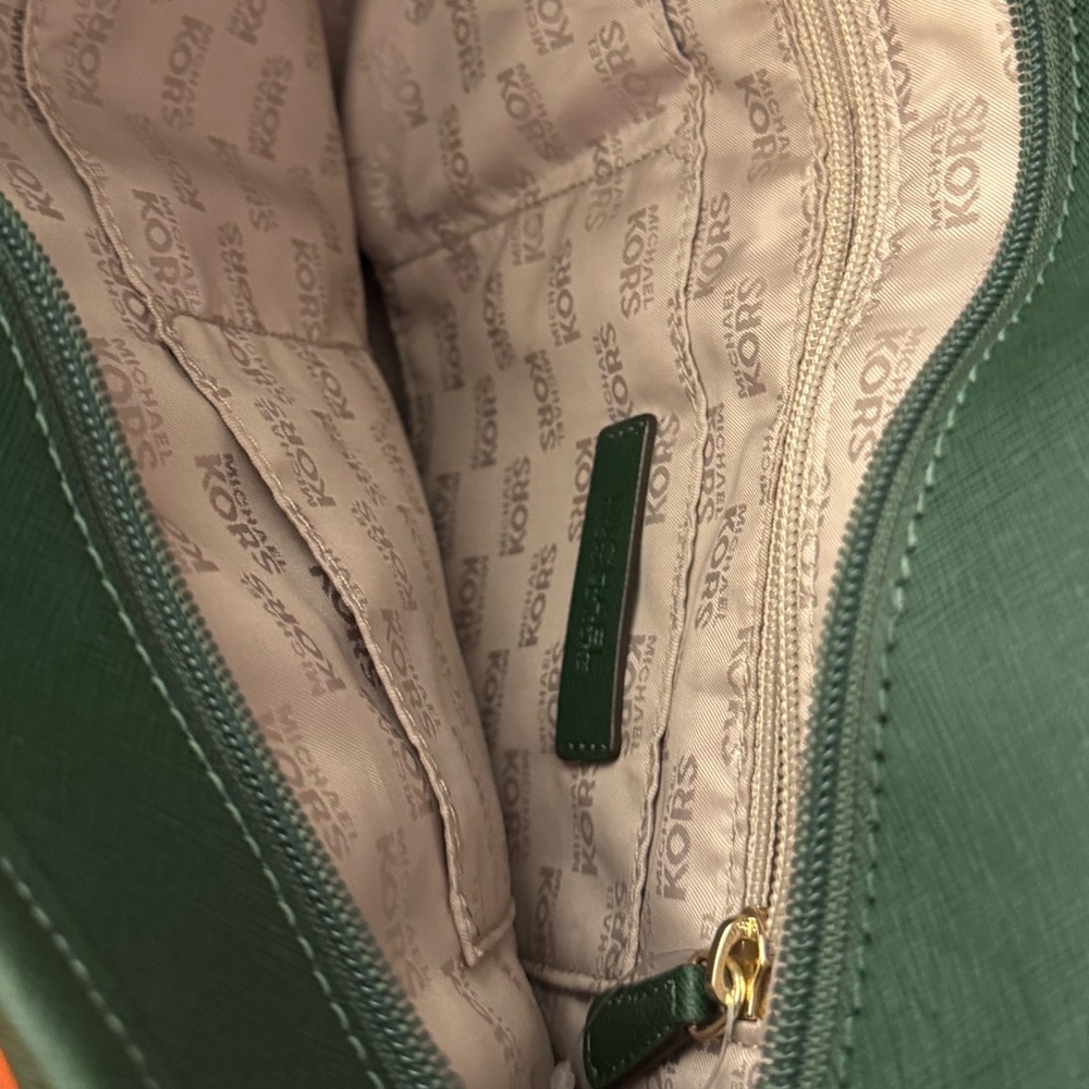 Michael Kors Green Saffiano Leather Jet Set Tote Bag Large Shoulder Purse - Picture 3 of 6